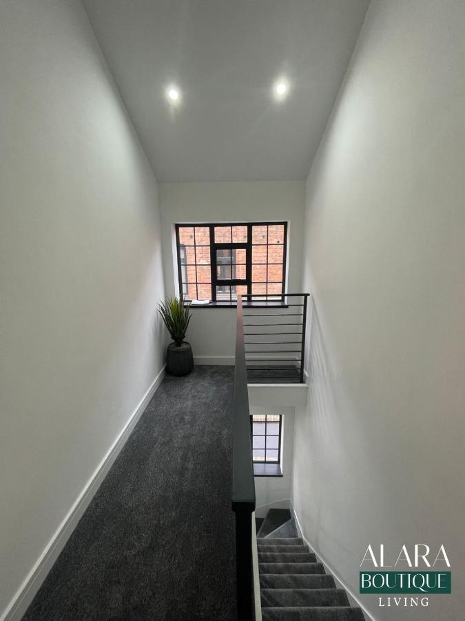 Luxury 3 Floor Townhouse Birmingham - Alara Boutique Living Apartment Exterior photo